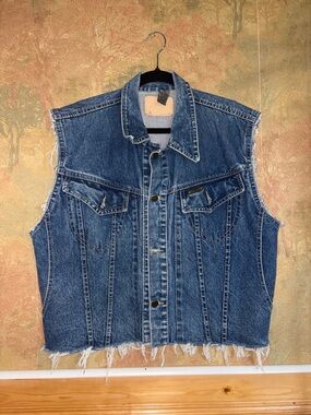 Puma ~ Jean Vest